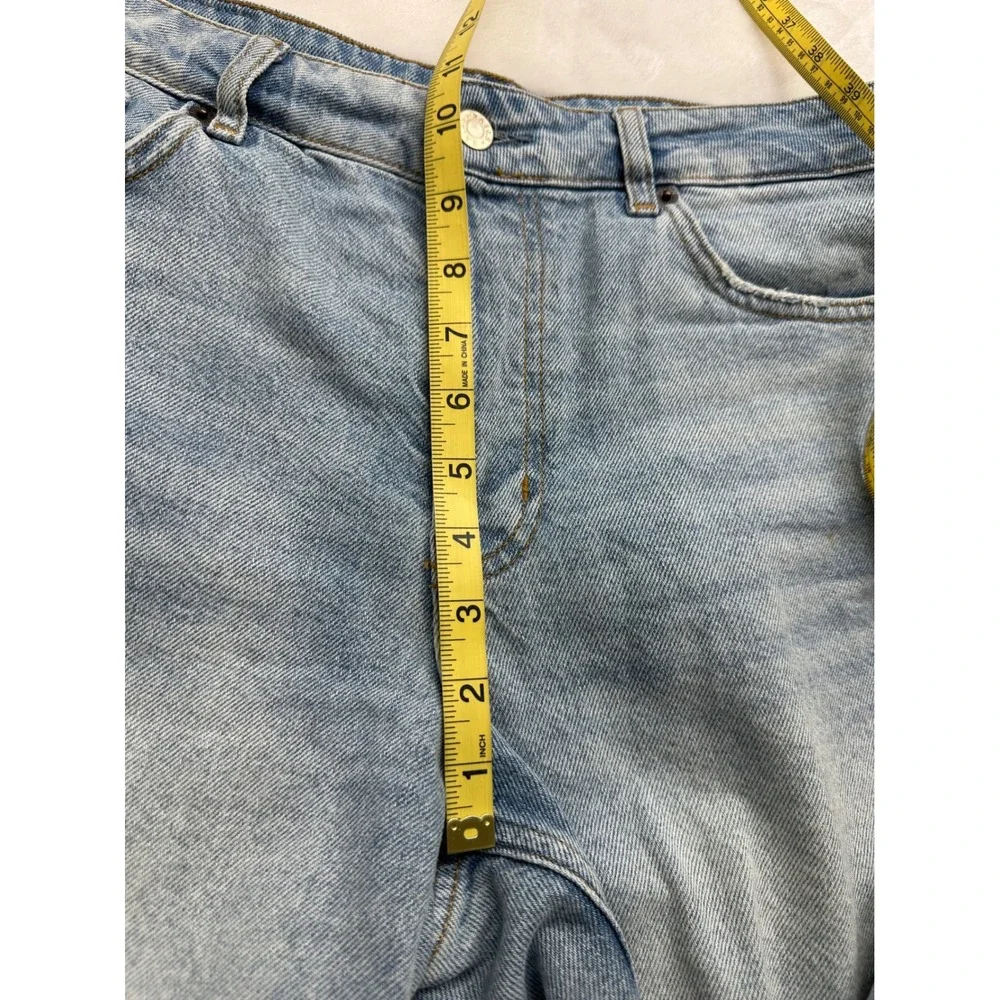 Rails The Beachwood Bermuda Shorts Women 31 Light Blue Distressed Denim